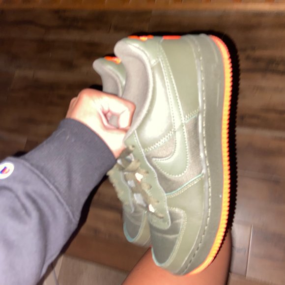 GS nike LV8 air force 1s - Picture 2 of 3